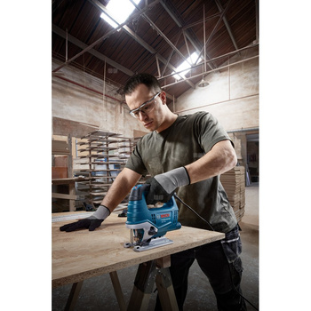 Wyrzynarka GST750 zasilanie sieciowe